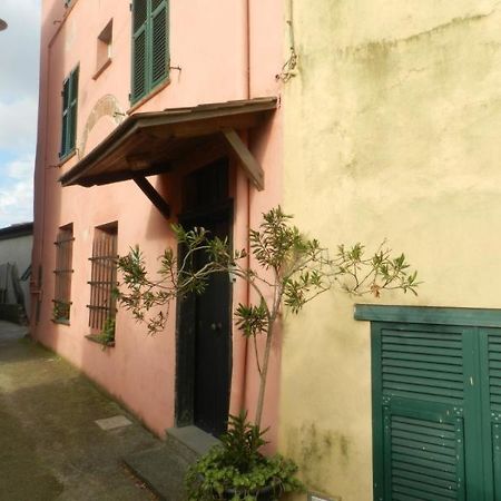 Trilocale In Dimora Tipica Montale (Liguria) Exterior foto